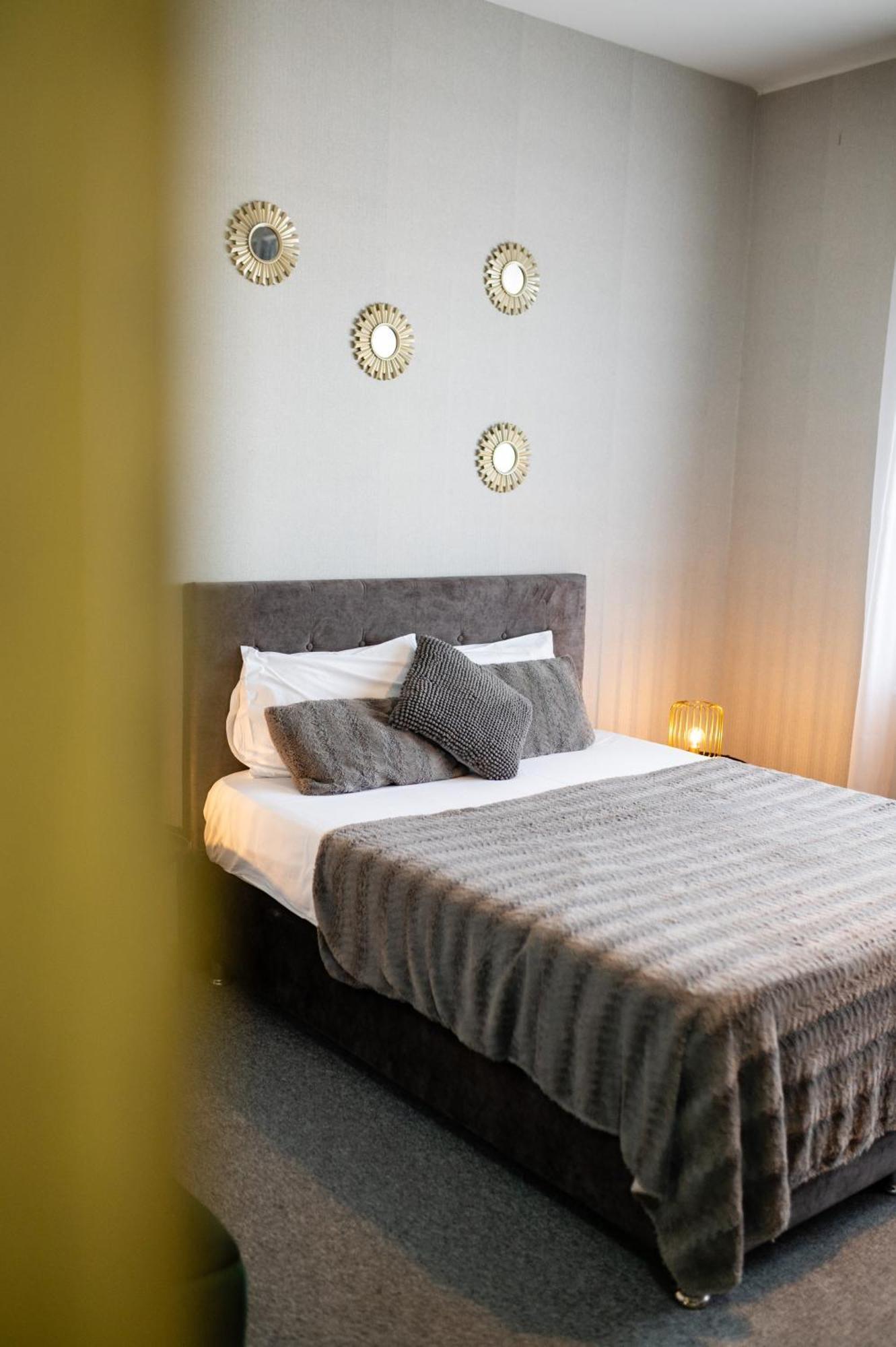 Central Square Apartments Belgrade Luaran gambar